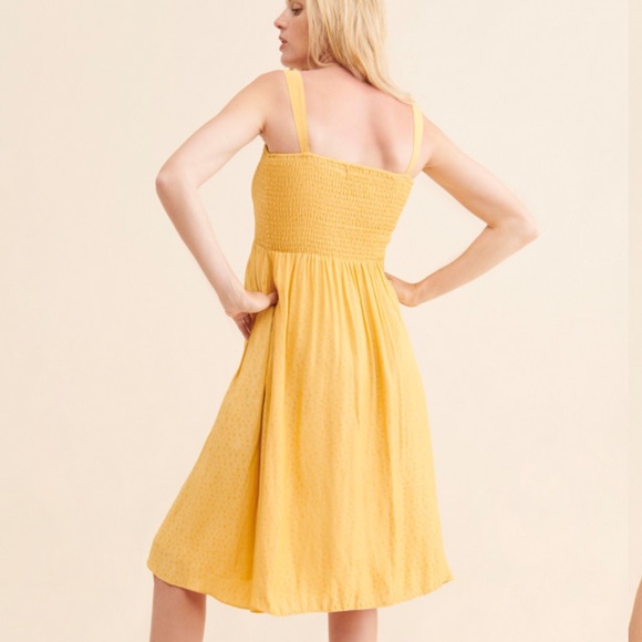 HATCH Collective (Maternity Brand) Gemma Square Neckline Midi Dress - Picture 3 of 10